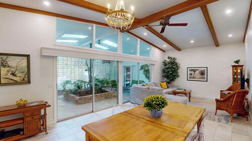 The Iconic Charlotte's Chateau - 2 minute walk to beach w/ Private Pool