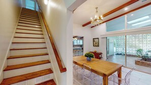 Interior - The Iconic Charlotte's Chateau - 2 minute walk to beach w/ Private Pool (Jekyll Island)