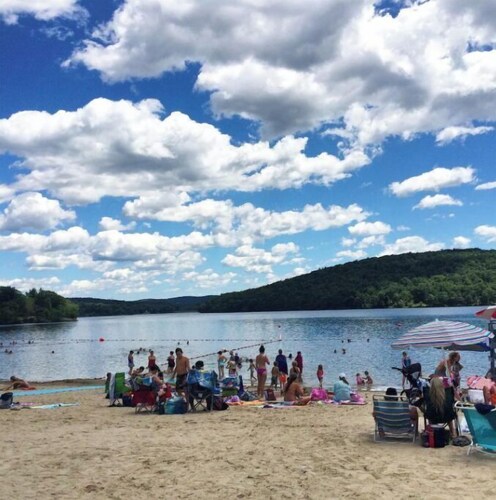 Perfect Hudson Valley Getaway with HOT TUB!