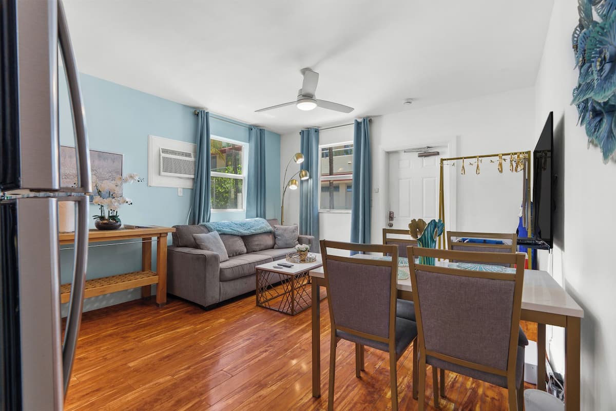 Appartement Standard, 1 grand lit et 1 canapé-lit, non-fumeur (Suite Nine) | Coin séjour