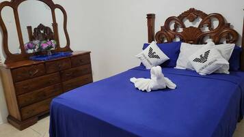 1 bedroom, iron/ironing board, free WiFi, bed sheets