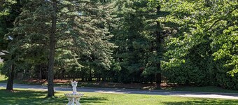 2 Bedroom 4 person Available For NFL Draft, Green Bay WI