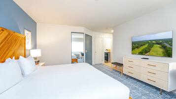 Ropa de cama de alta calidad, camas Tempur-Pedic y minibar