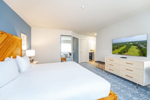 Premium bedding, Tempur-Pedic beds, minibar, in-room safe