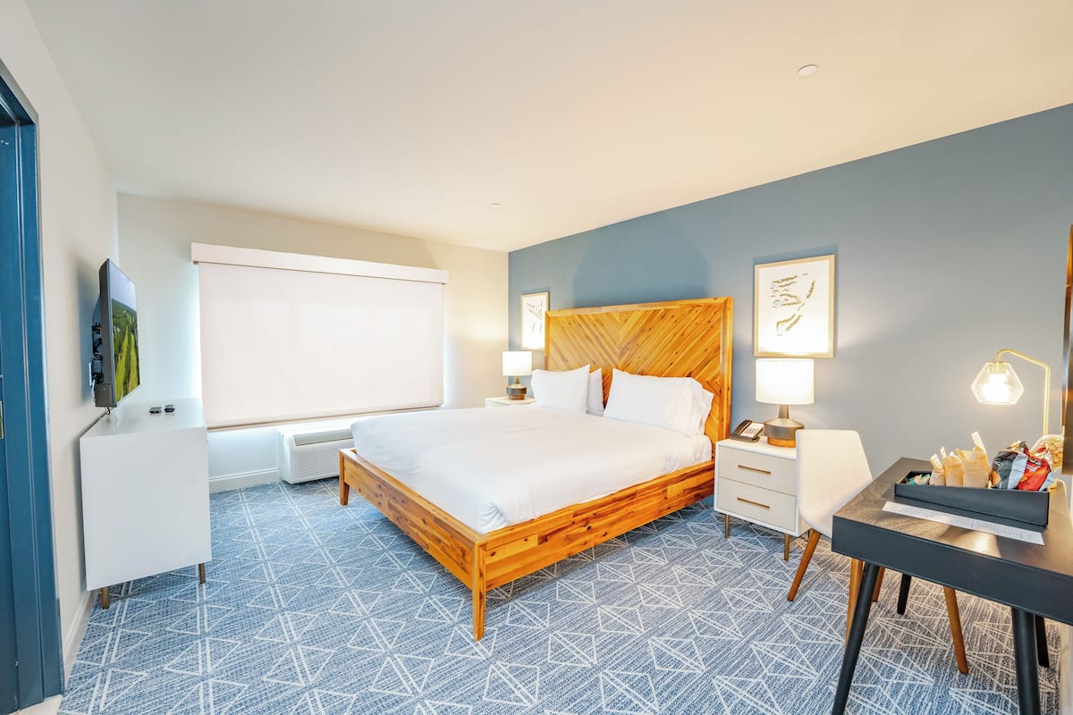 Premium Studio Suite | Premium bedding, Tempur-Pedic beds, minibar, in-room safe