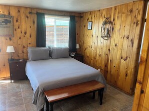 1 bedroom, WiFi, bed sheets - Cabin #6 at Aspen Ridge Cabins in mountains near Rio Grande River (South Fork)