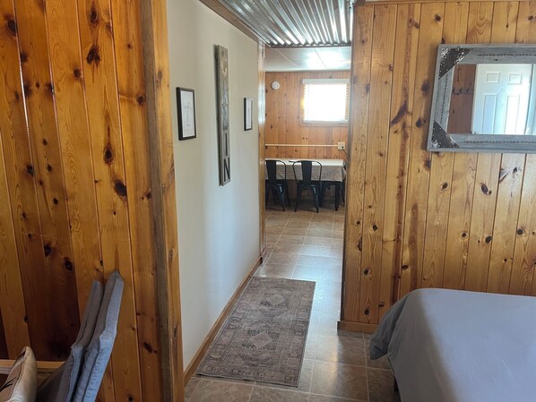 1 habitación, wifi y ropa de cama