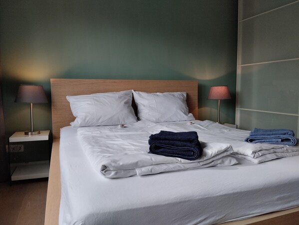 1 chambre, fer et planche à repasser, Wi-Fi gratuit, draps fournis