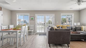 Smart TV, DVD player, books