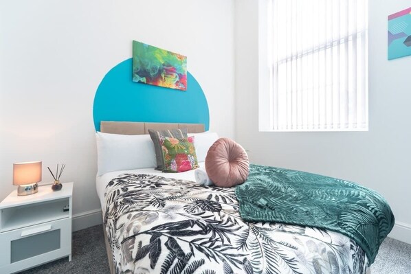1 bedroom, iron/ironing board, WiFi (free), bed sheets
