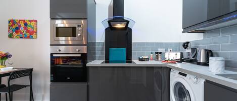 Fridge, microwave, oven, coffee/tea maker