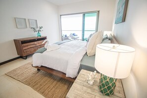 3 slaapkamers, een bureau, een strijkplank/strijkijzer, gratis wifi