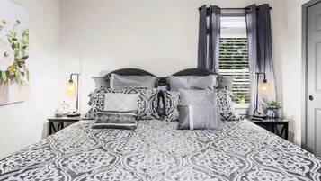 3 chambres, fer et planche à repasser, Wi-Fi gratuit, draps fournis