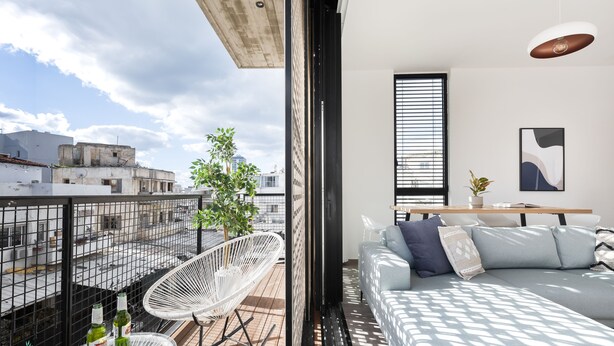 2BR Apartment (Rambam #3 St.) | Oppholdsområde