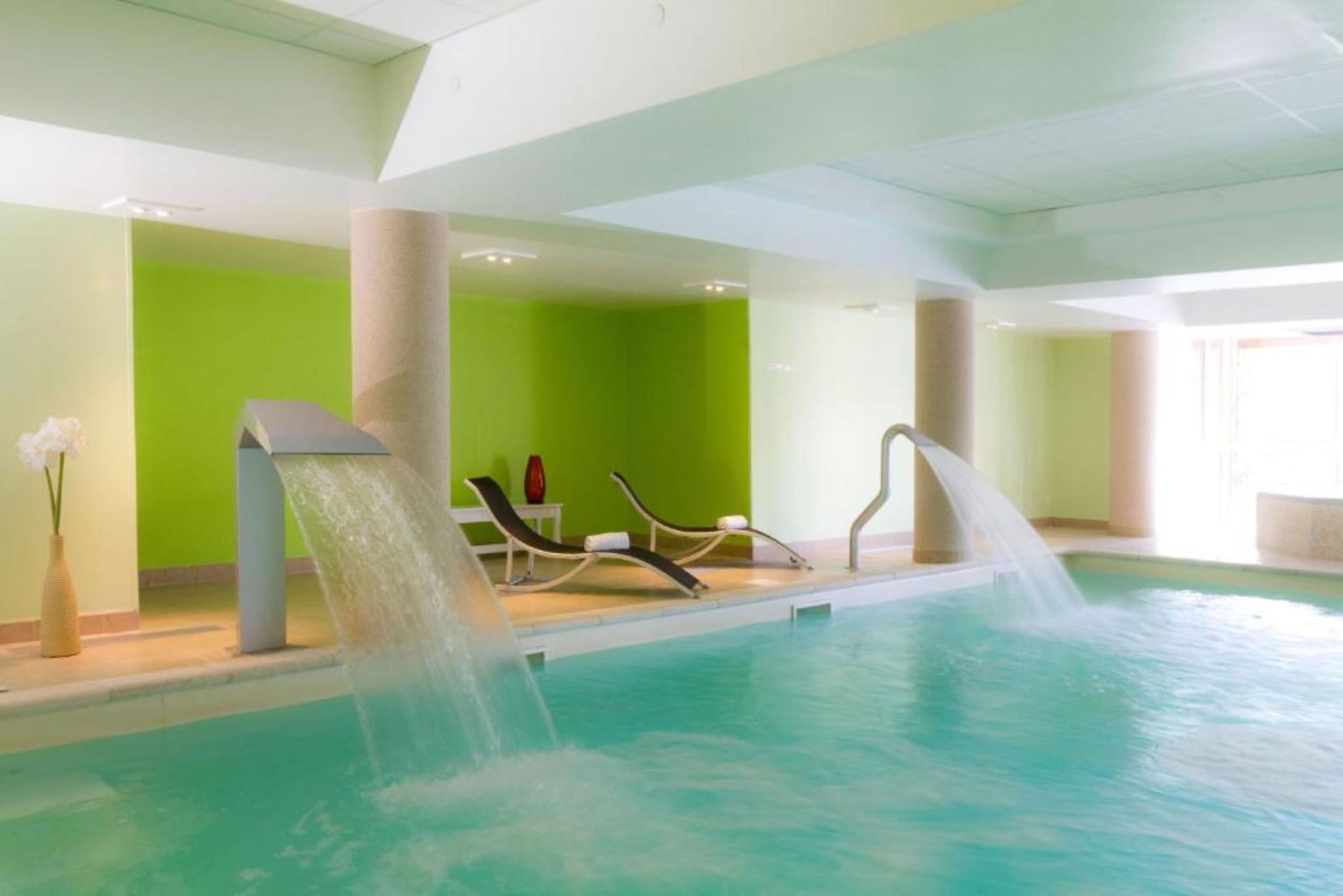 Pool (außen)