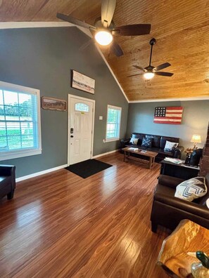 Imagen sin descripción, 5 de 28, botón