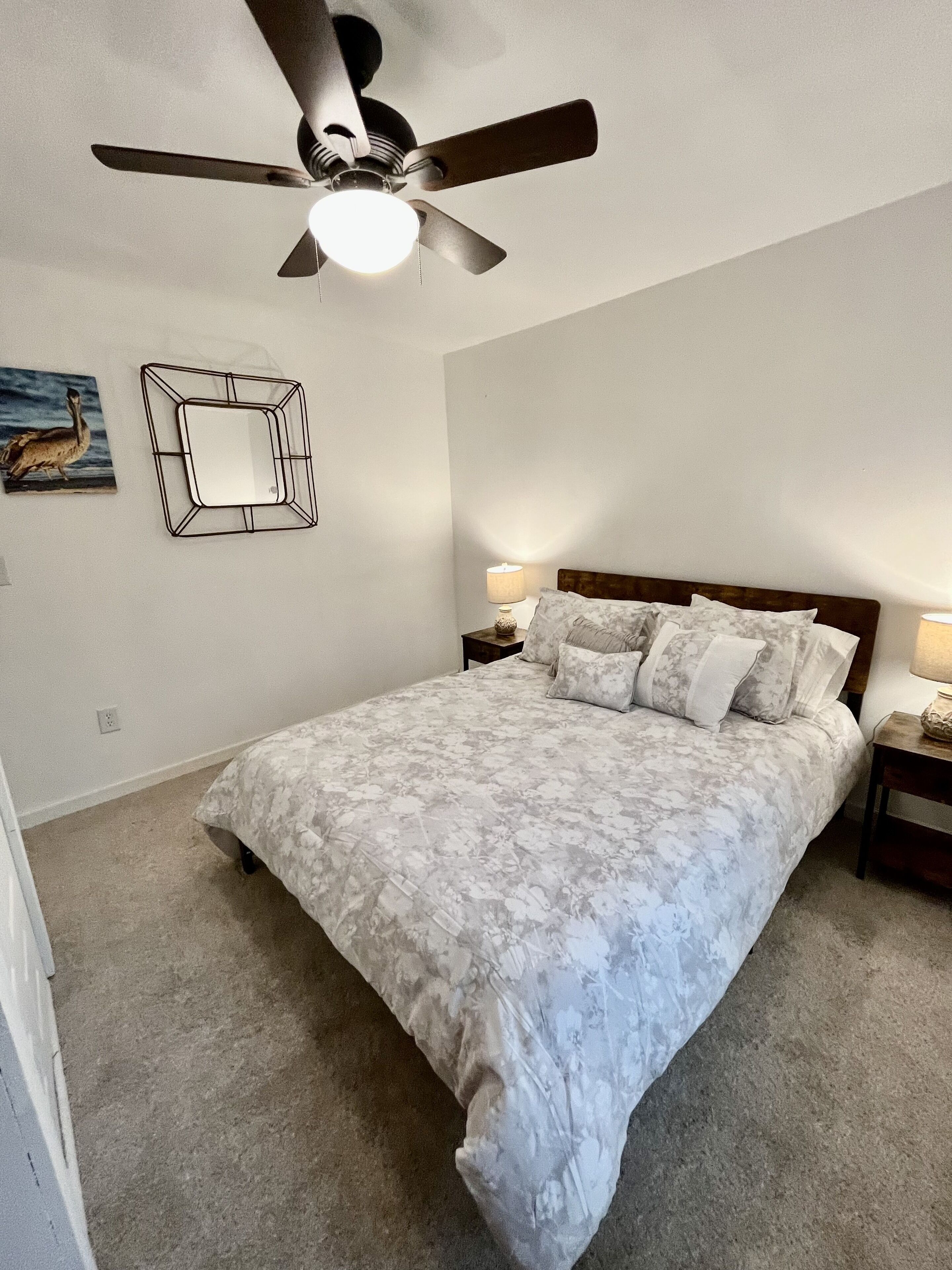 3 bedrooms, iron/ironing board, WiFi, bed sheets