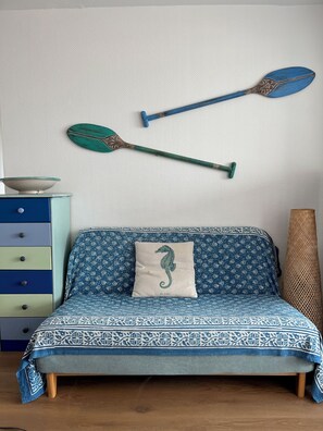 Interior - 5 mns walk from the beach with beautiful view of the port and ponds (Frontignan)