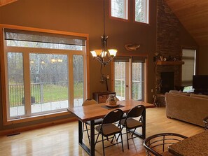 TV, peis og DVD-spiller