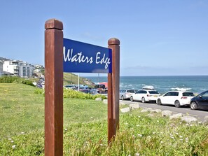 Property grounds - Apartment 1 Waterrs Edge (Newquay)