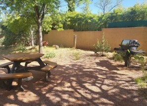 BBQ/picnic area