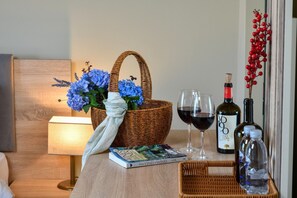 Deluxe Room | Minibar, laptop workspace, free WiFi, bed sheets - Dessera Vineyards Hotel (Kirklareli)