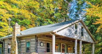 Updated pet friendly, close to Nashville!