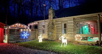 Updated pet friendly, close to Nashville!