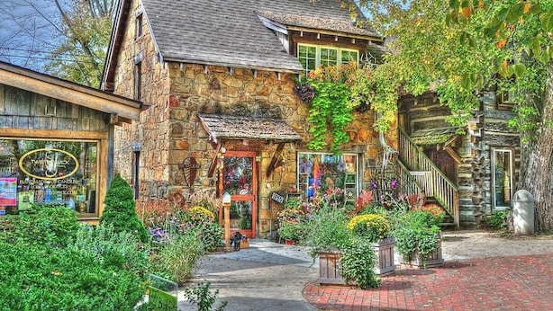 Exterior - Updated pet friendly, close to Nashville! (Nashville)