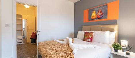 1 bedroom, iron/ironing board, travel crib, WiFi