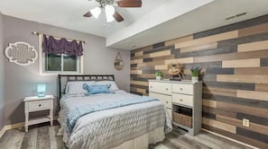 3 bedrooms, iron/ironing board, travel crib, free WiFi