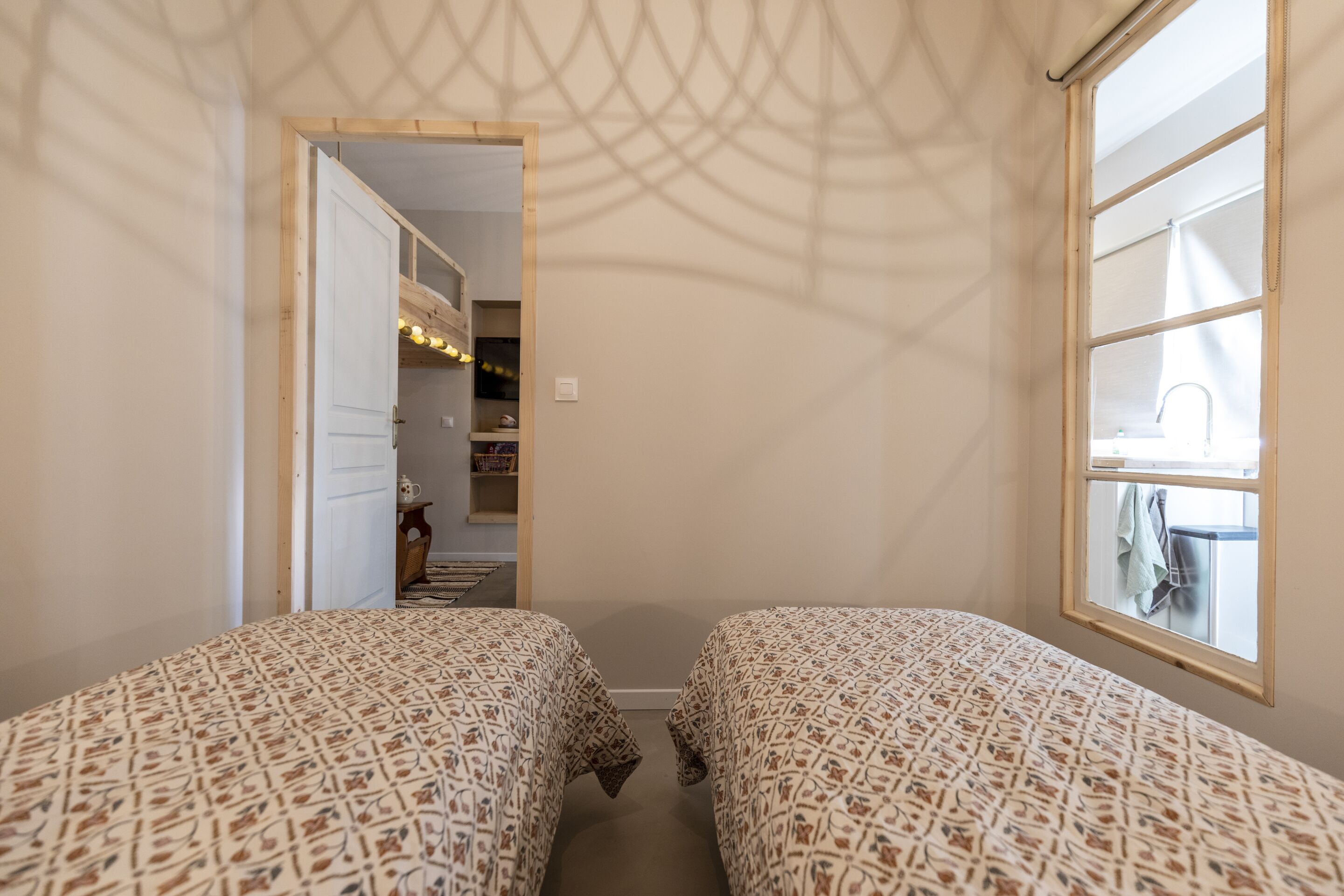 1 chambre, lit parapluie, Wi-Fi gratuit, draps fournis