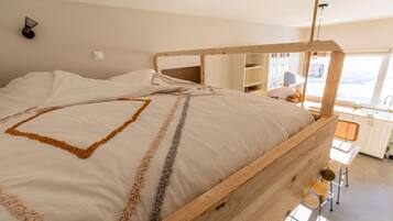 1 chambre, lit parapluie, Wi-Fi gratuit, draps fournis