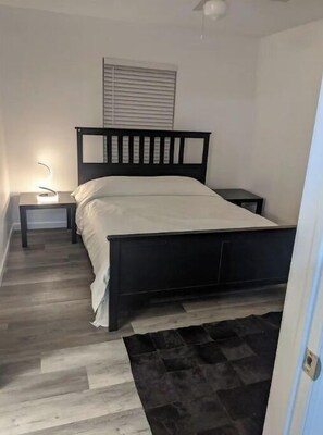 2 bedrooms, desk, iron/ironing board, free WiFi