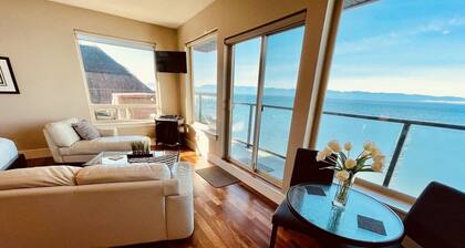 Points West Oceanfront Rooftop suite