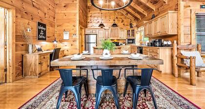 Winter Specials - Stunning Views - Perfect Location - Hot Tub - Easy Roads!