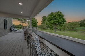 Terrace/patio - Langford Creek Estate | Waterfront w/ HOT TUB + Deck! (Chestertown)