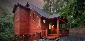 Exterior - Family Cabin Near Dwtn Ellijay - Hot Tub, Fire Pit, Screened Porches + Pools (Ellijay)