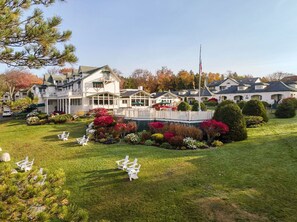 Property grounds - Cottage Room | Porch+HotTub+Pool | No Hidden Fees (Boothbay Harbor)