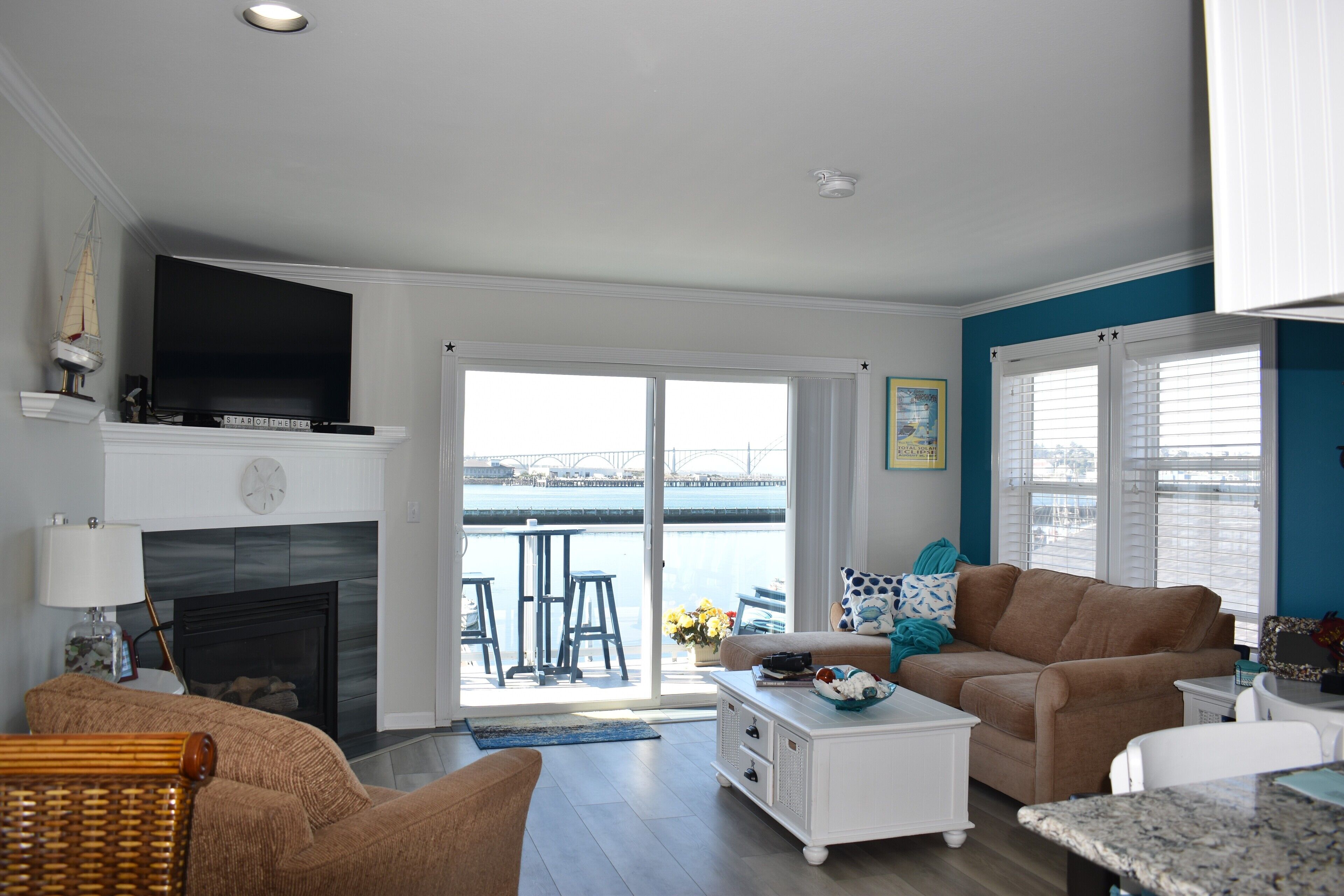 TV, fireplace, books, offices