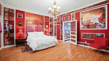 2 bedrooms, WiFi, bed sheets