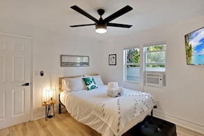 2 chambres, fer et planche à repasser, Wi-Fi gratuit, draps fournis