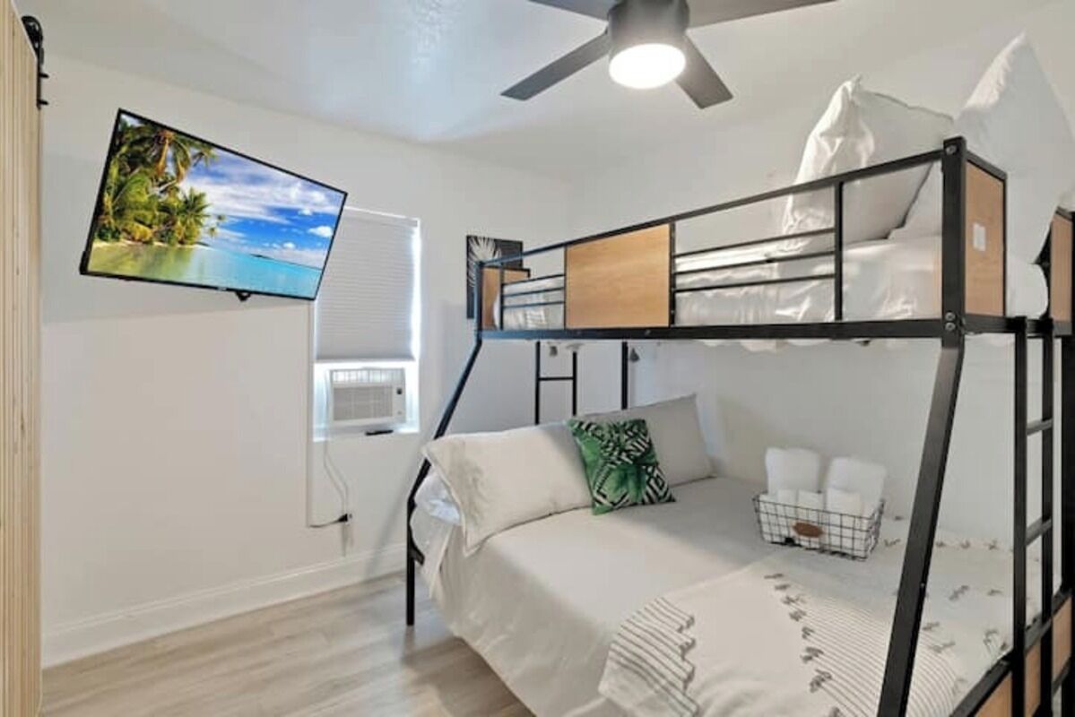 2 間睡房、熨斗/熨衫板、  免費 Wi-Fi、床單