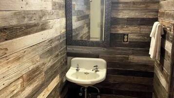 Shower, towels, soap, toilet paper