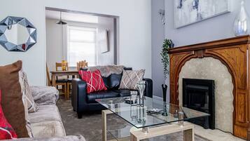 Family House | Living area | Flat-screen TV