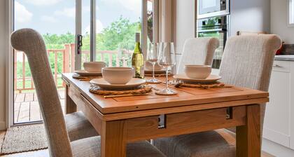 Canadian timber lodge with direct views to the Alpacas.