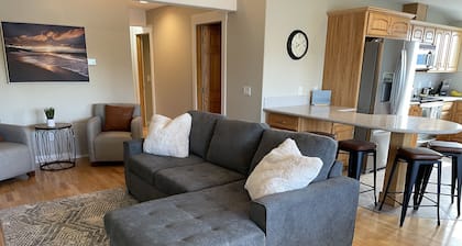 Newly remodeled apartment over shop, 1 block from airport