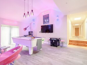 Spielezimmer