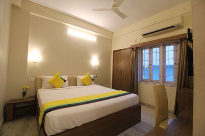 Deluxe AC Room at Anamitra Guest House #7