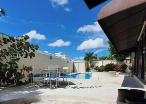 Udendørs pool